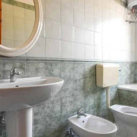 2 Bedroom Stunning In Praia a Mare